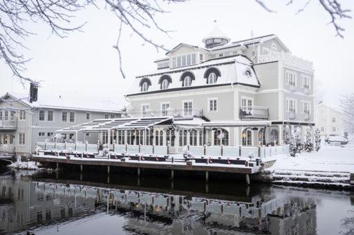 Atellet Hotell Norrtälje エクステリア 写真